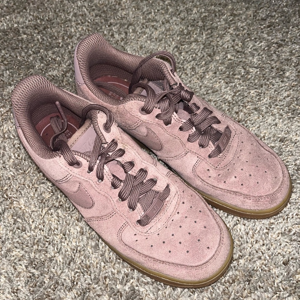 Nike Air Force 1s - Picture 4 of 6